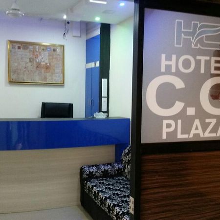 Hotel Cg Plaza Αχμπανταμπάντ Εξωτερικό φωτογραφία